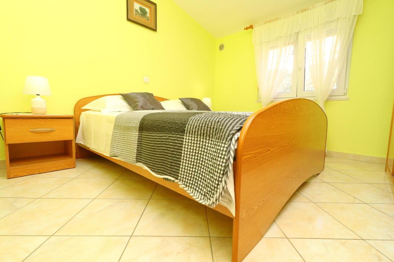 Apartments Villa Senija Prižba Kültér fotó