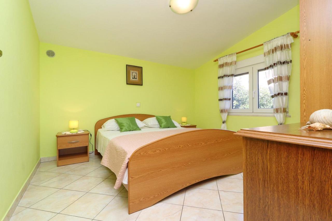 Apartments Villa Senija Prižba Kültér fotó