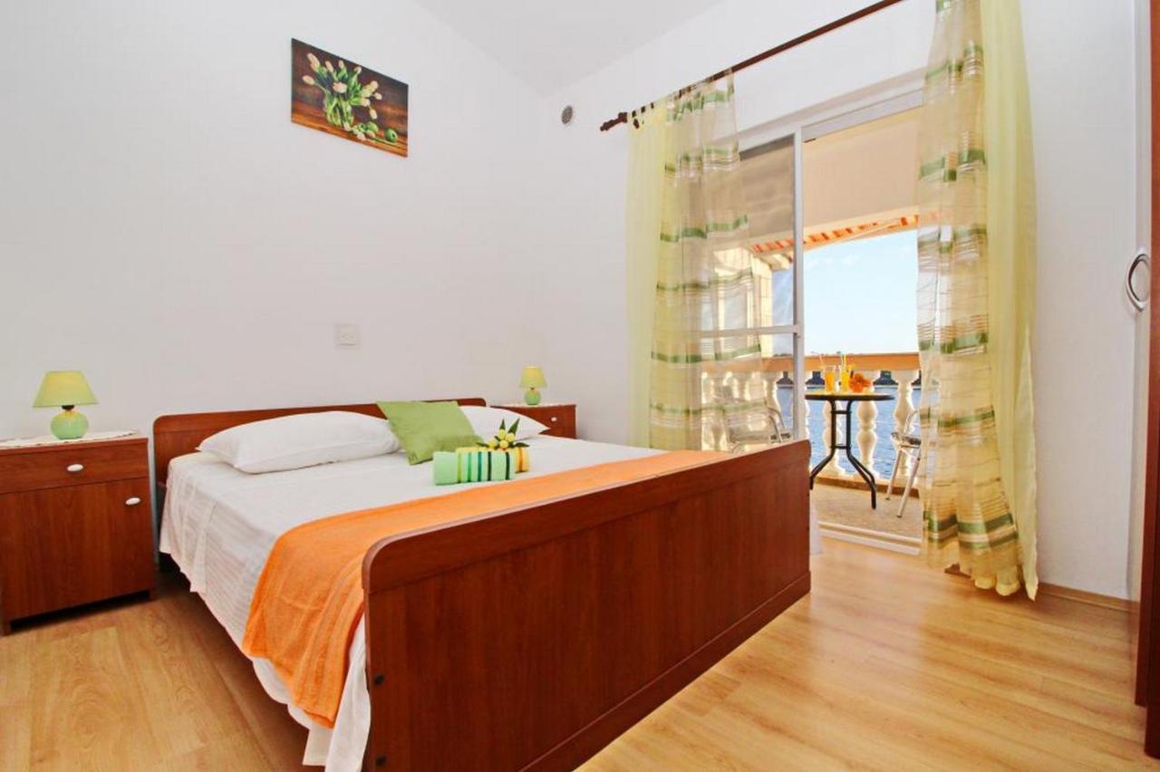 Apartments Villa Senija Prižba Kültér fotó