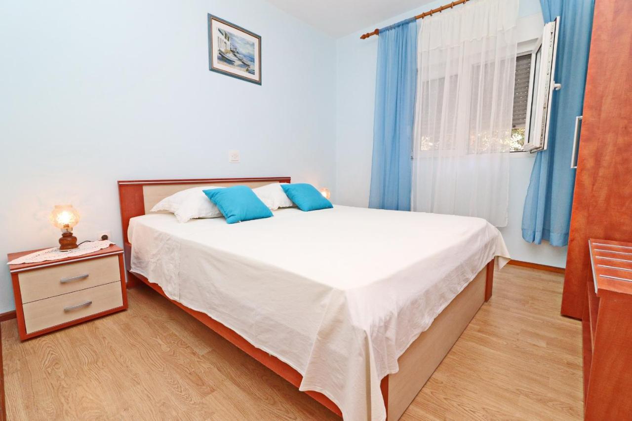 Apartments Villa Senija Prižba Kültér fotó