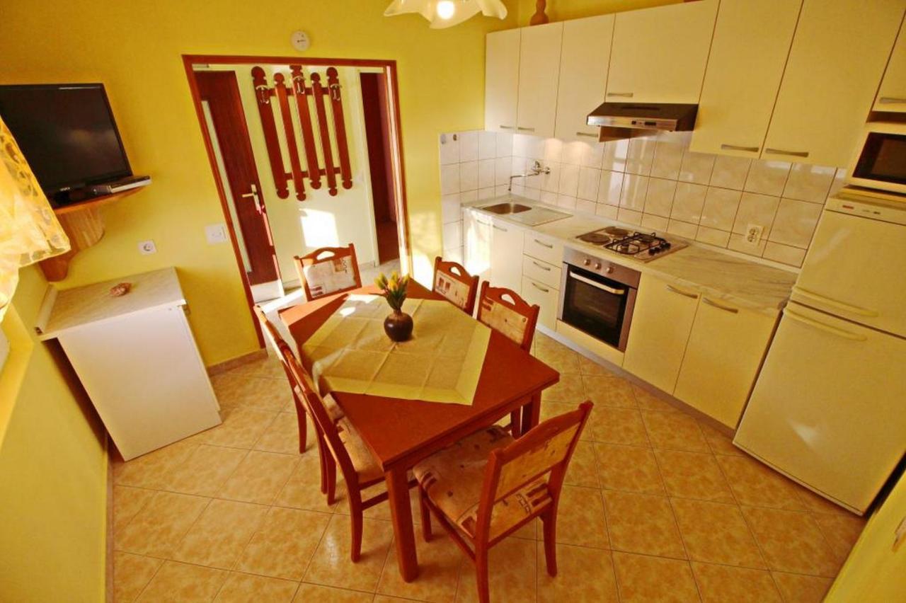 Apartments Villa Senija Prižba Kültér fotó