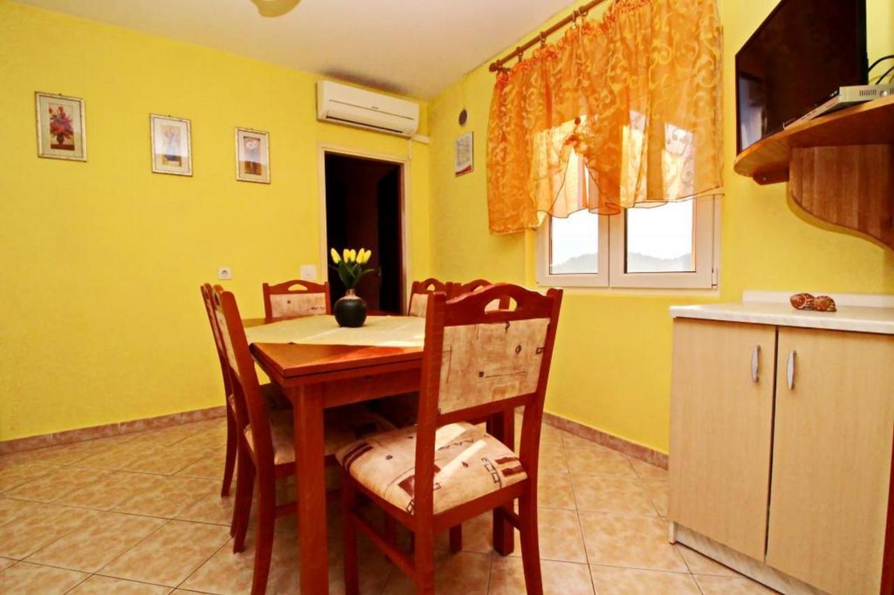 Apartments Villa Senija Prižba Kültér fotó