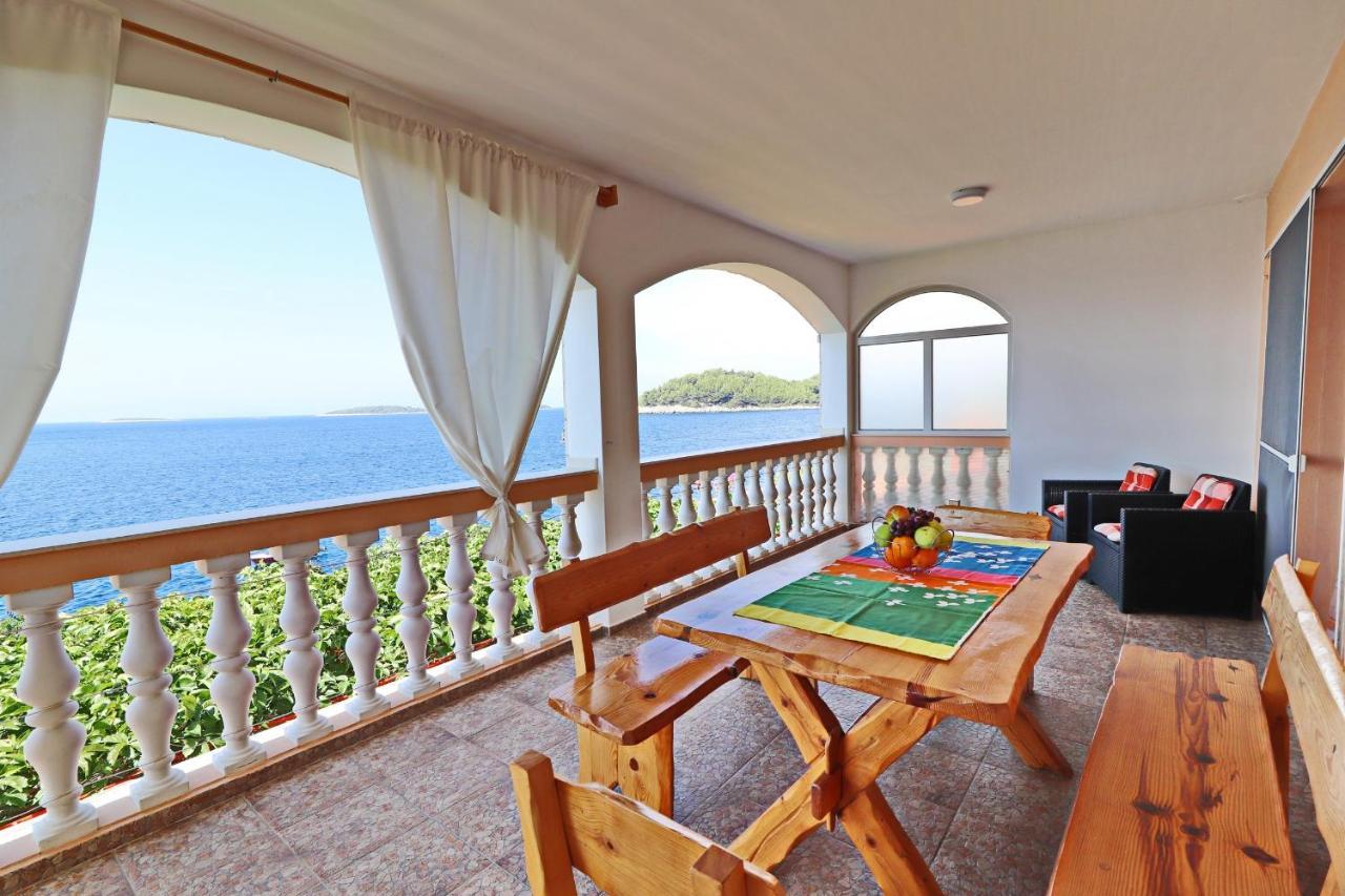Apartments Villa Senija Prižba Kültér fotó